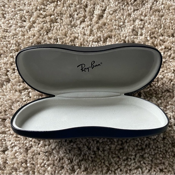 Ray Ban Black Hard Shell Sunglasses Glasses Case - Picture 3 of 3
